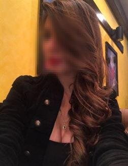 Sanju 22 year female call girls in ahmedabad